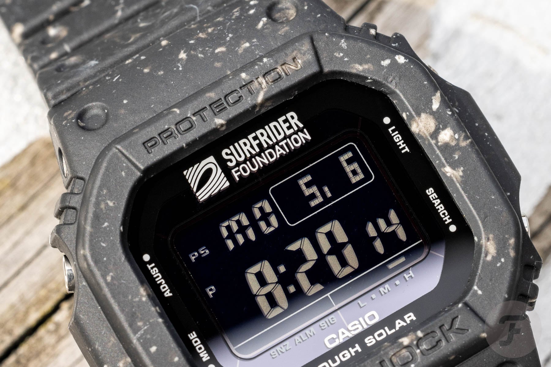 F】 Hands-On: The Casio G-Shock G-5600SRF-1