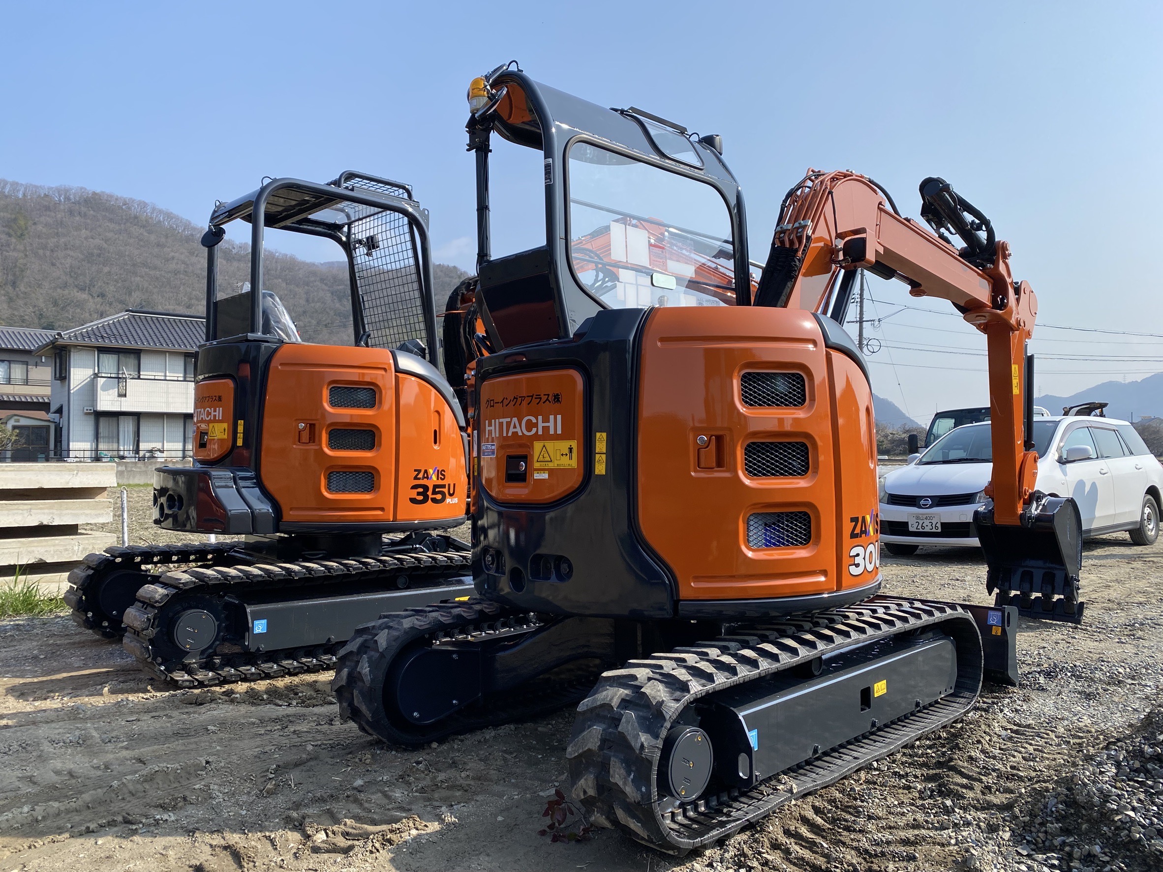 新車納入実績】ZX35U-5B（木造家屋解体機）/ ZX30UR-5B◇富士岡山運搬