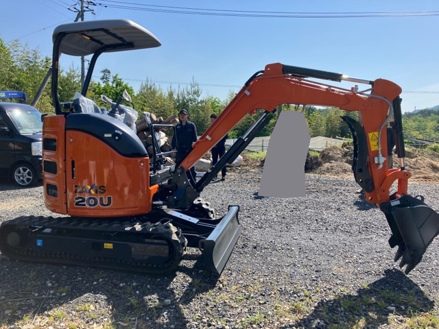 新車納入実績】日立建機 ミニ油圧ショベル「ZX20U-5A」のご紹介