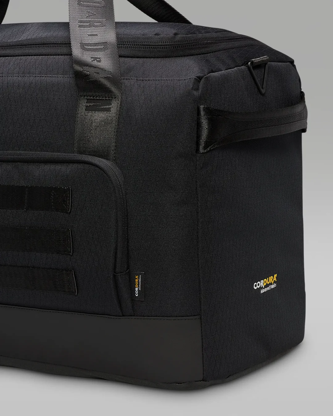 2025年 11/27 発売】「AIR JORDAN 1 HIGH」を4足収納可能