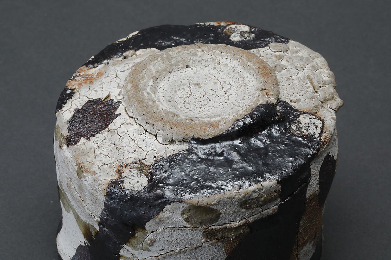 引出黒茶碗 | 茶道具 | ギャラリー器館