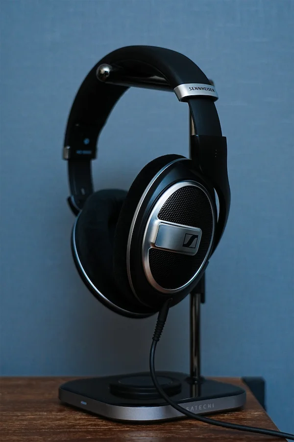 ゼンハイザーHD 599 SE長期レビュー｜オープンエアー型ヘッドホンを手