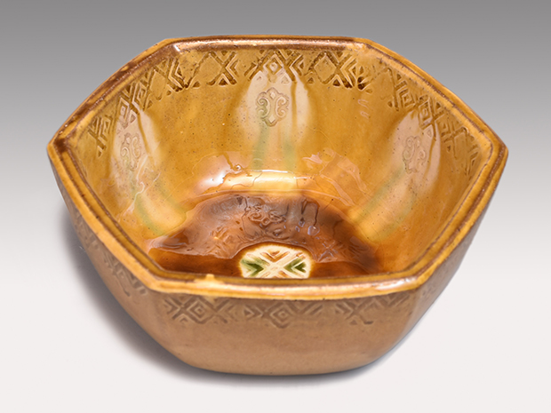 船木研児(作) 黄釉押紋 六角楕円鉢 共箱 布志名焼 | 古美術ささき