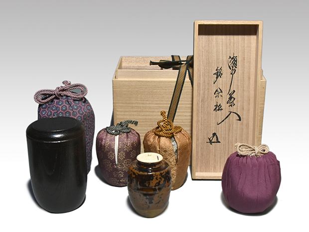 瀬戸茶入 銘「閑松」 鵬雲斎箱書 牙蓋 挽家 仕覆2 | 古美術ささき