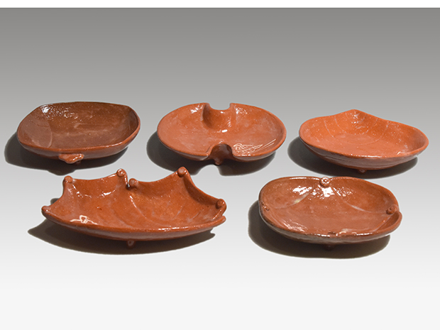 三代 中村道年（造）赤楽 宝尽向付5枚 共箱 八事窯 | 古美術ささき