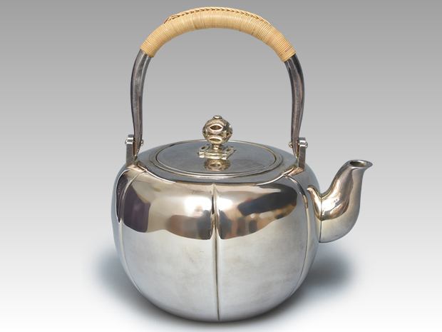 純銀 平安 四世 秦蔵六（造）阿古蛇 銀瓶 498g | 古美術ささき