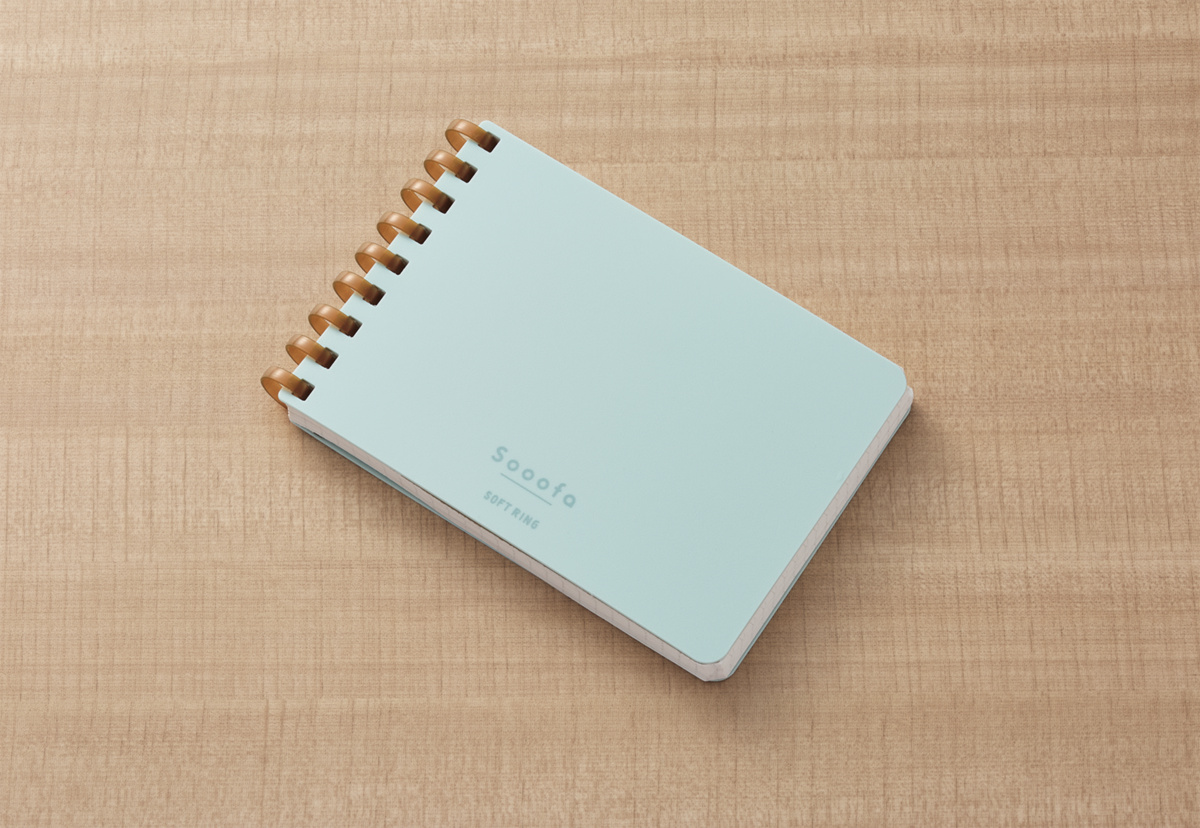 ソフトリング スーファ ソフトリングメモ A7 4mm方眼罫 80枚 ライト