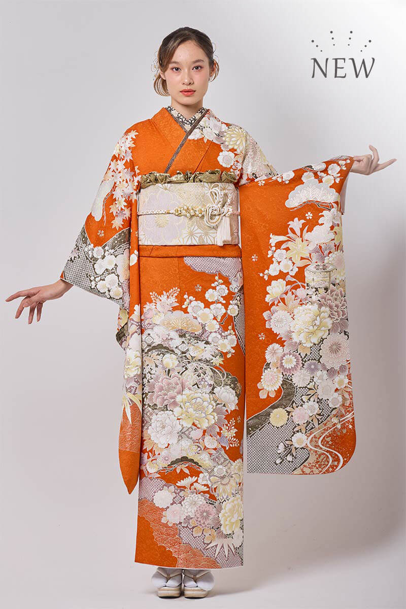 華やかな黄金色に赤や白の花柄が映えるうつくしさ | 成人式の振袖 購入