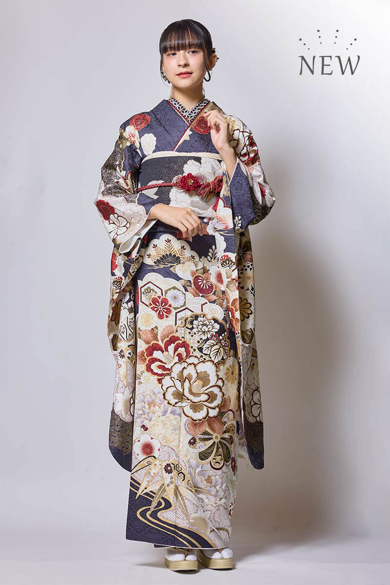 高貴な深緑にゴージャスな花々が映える豪華絢爛振袖 | 成人式の振袖