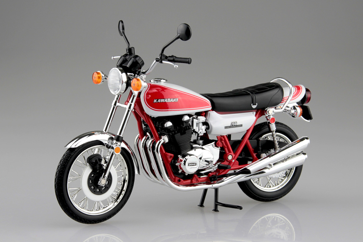 アオシマの1/12完成品バイクシリーズにZ2・赤白が登場! 研二仕様を意識