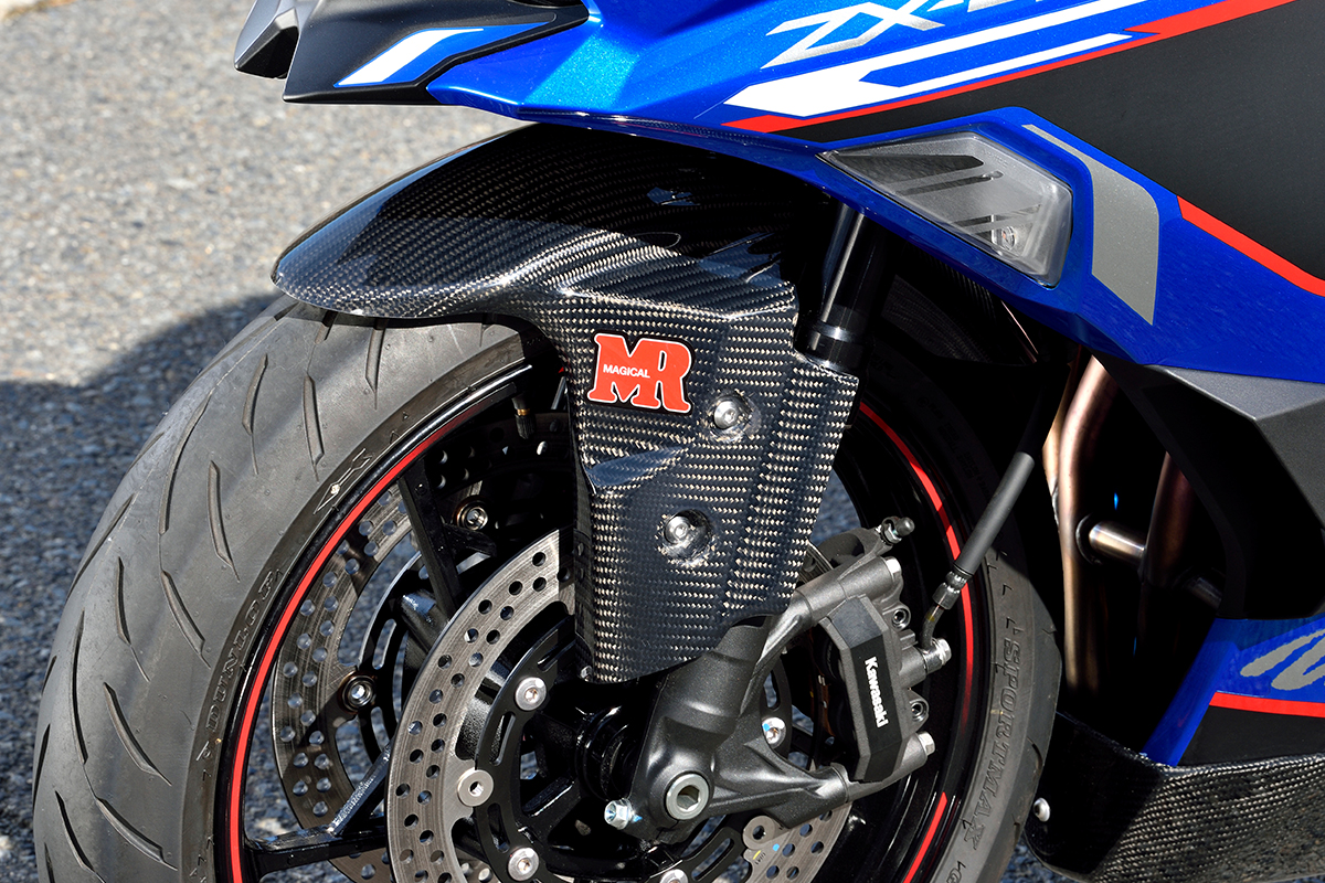 マジカルレーシングからNinja ZX-4R用カーボンパーツが発売！ | パーツ