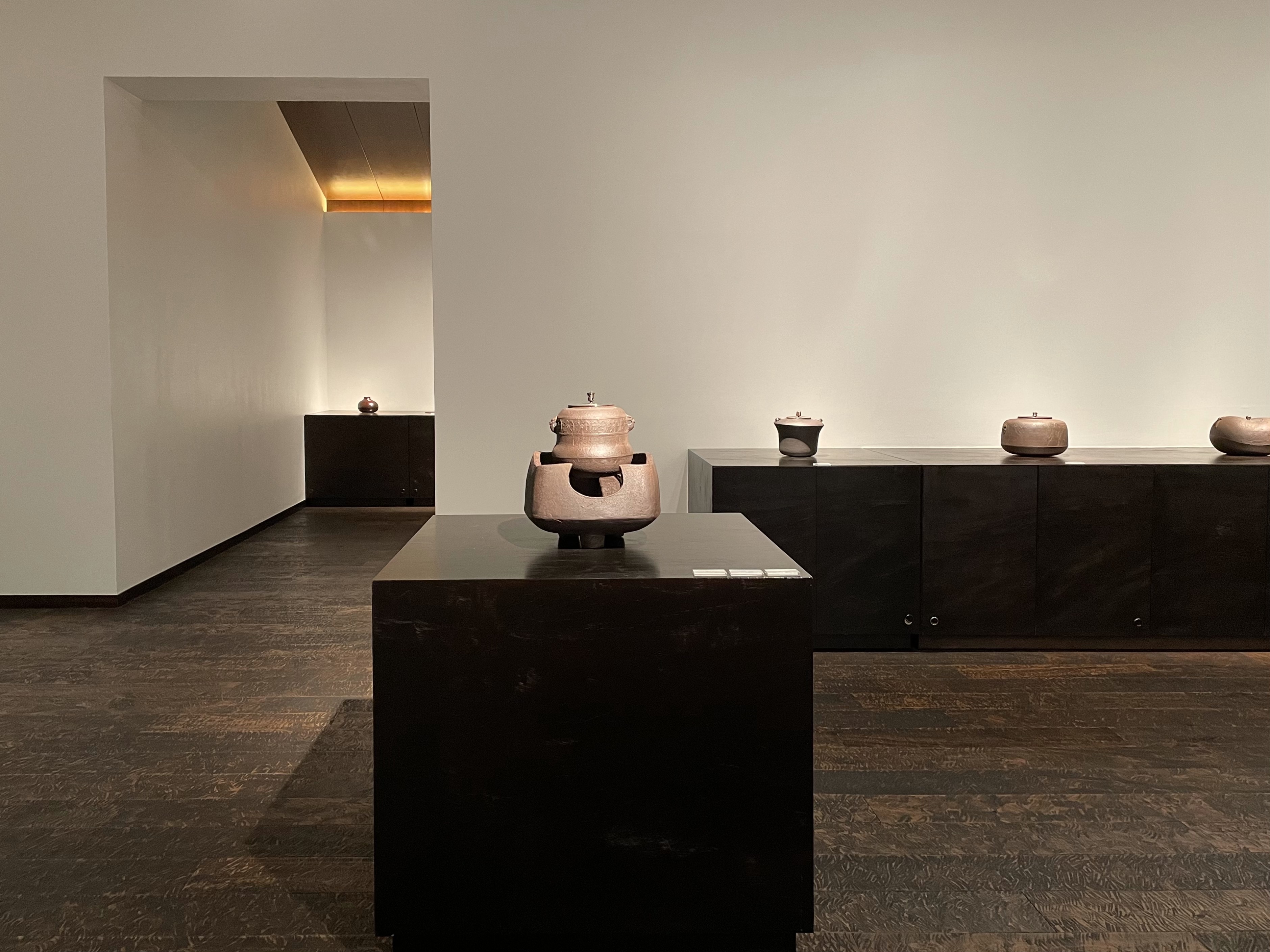 二代 長野垤志 和銑による茶の湯釜 作品展 | 柿傳ギャラリー