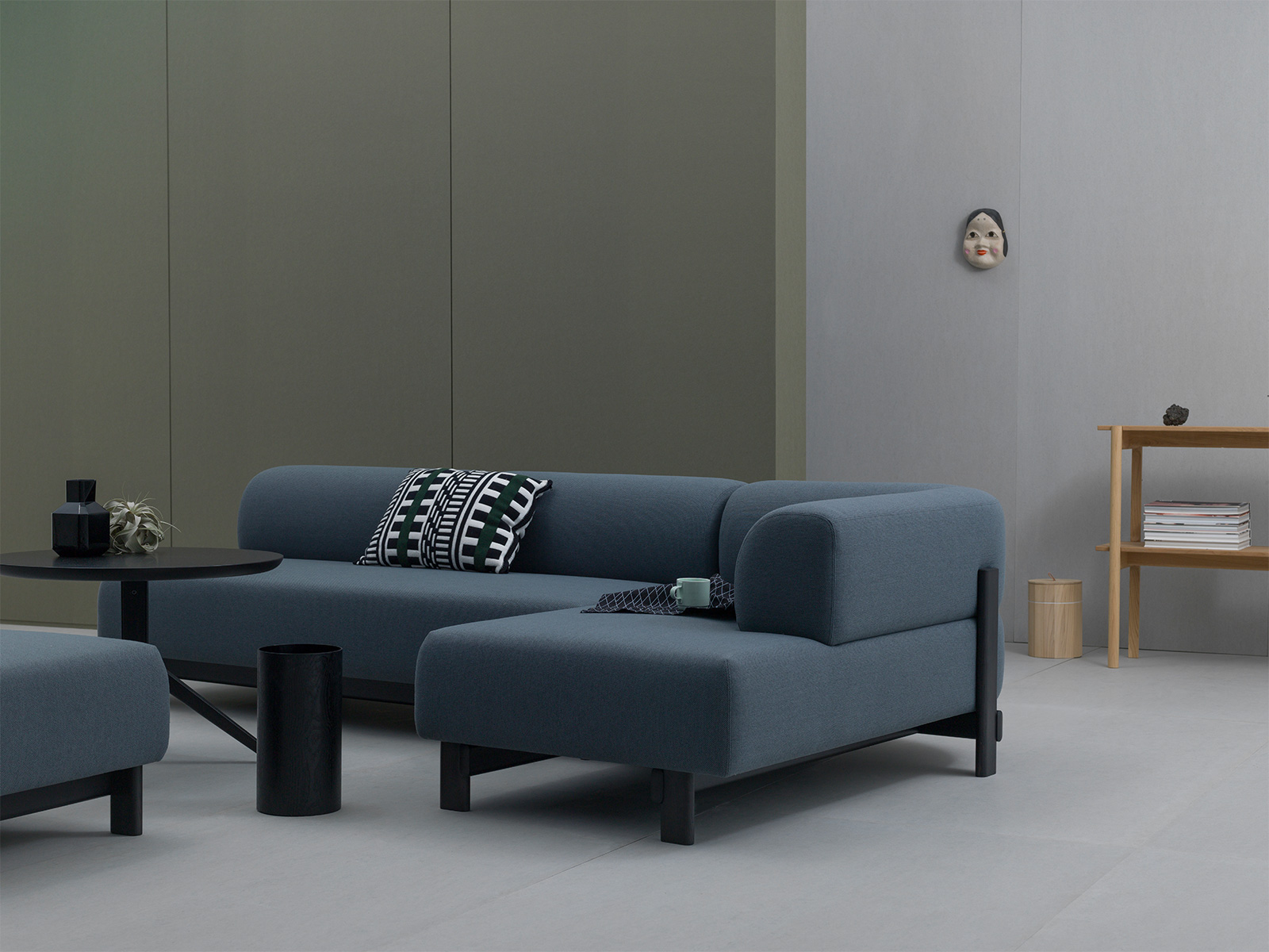 Elephant Sofa Chaiselongue L ‒ KARIMOKU NEW STANDARD (KNS)