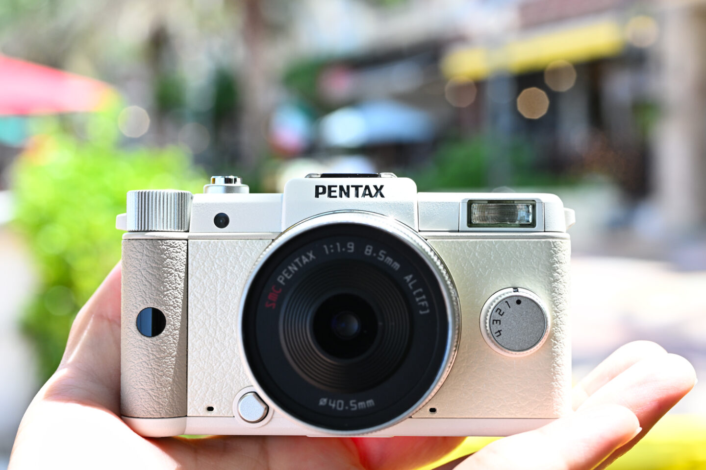 ペンタックスらしさ満載！手のひらサイズのナノ一眼「PENTAX Q」 | ShaSha