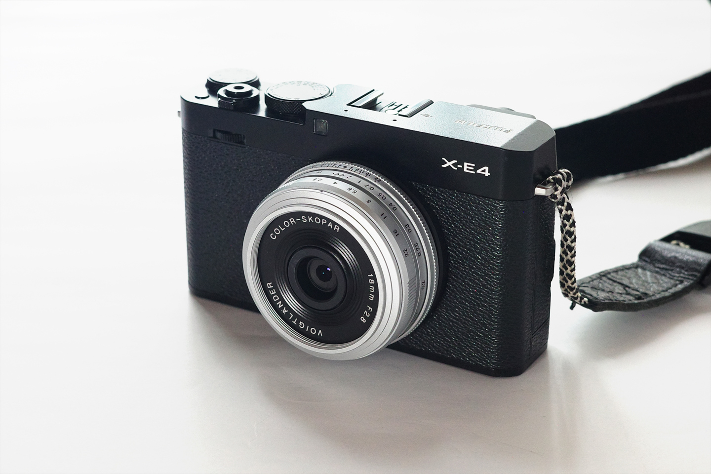 フォクトレンダー COLOR-SKOPAR 18mm F2.8 Aspherical Xマウント