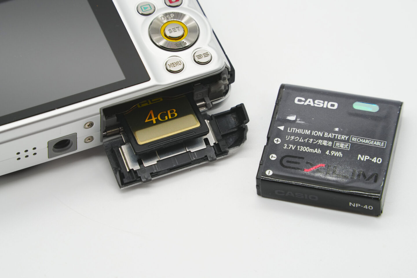 オールドコンデジ】カシオ HIGH SPEED EXILIM EX-FC100｜毎秒30枚の超