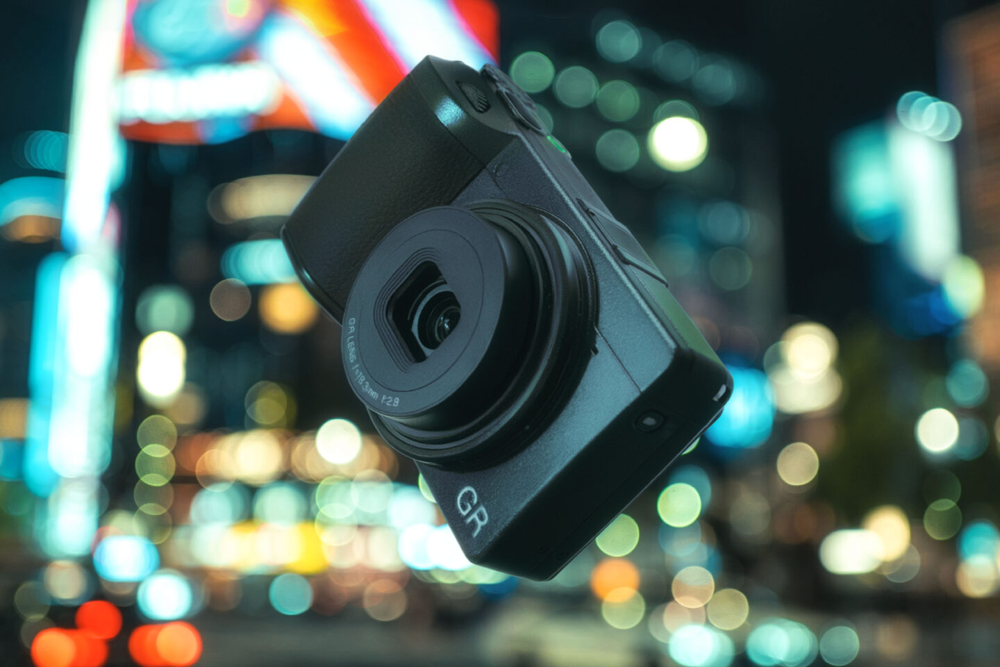 リコー GR IV レビュー｜いまを掬い取る。ストリートのための最小最強