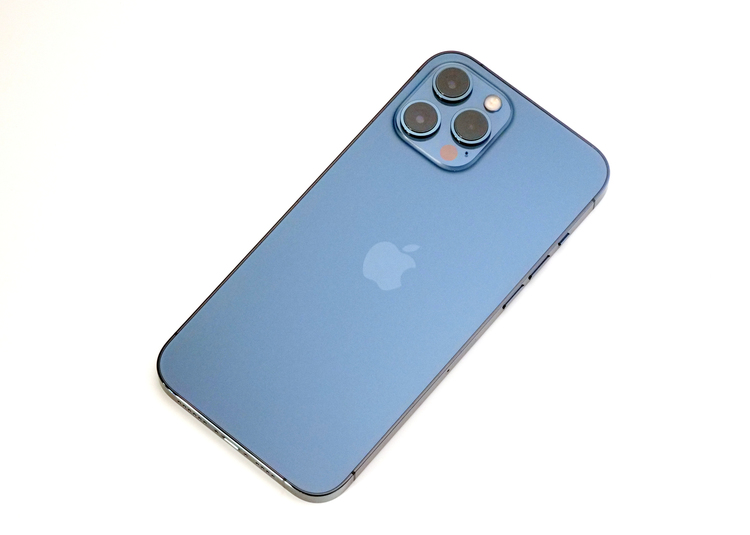 iPhone 12 Pro Max レビュー｜三井公一 | ShaSha
