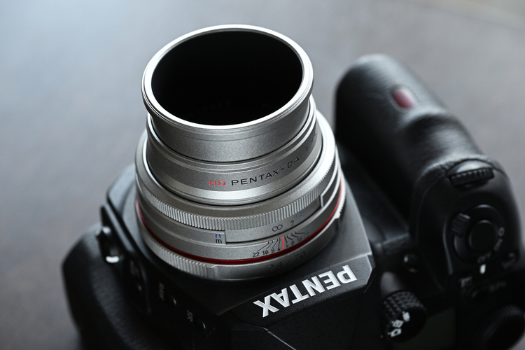 ペンタックス HD PENTAX-DA 70mmF2.4 Limited｜小粒ながら切れ味抜群