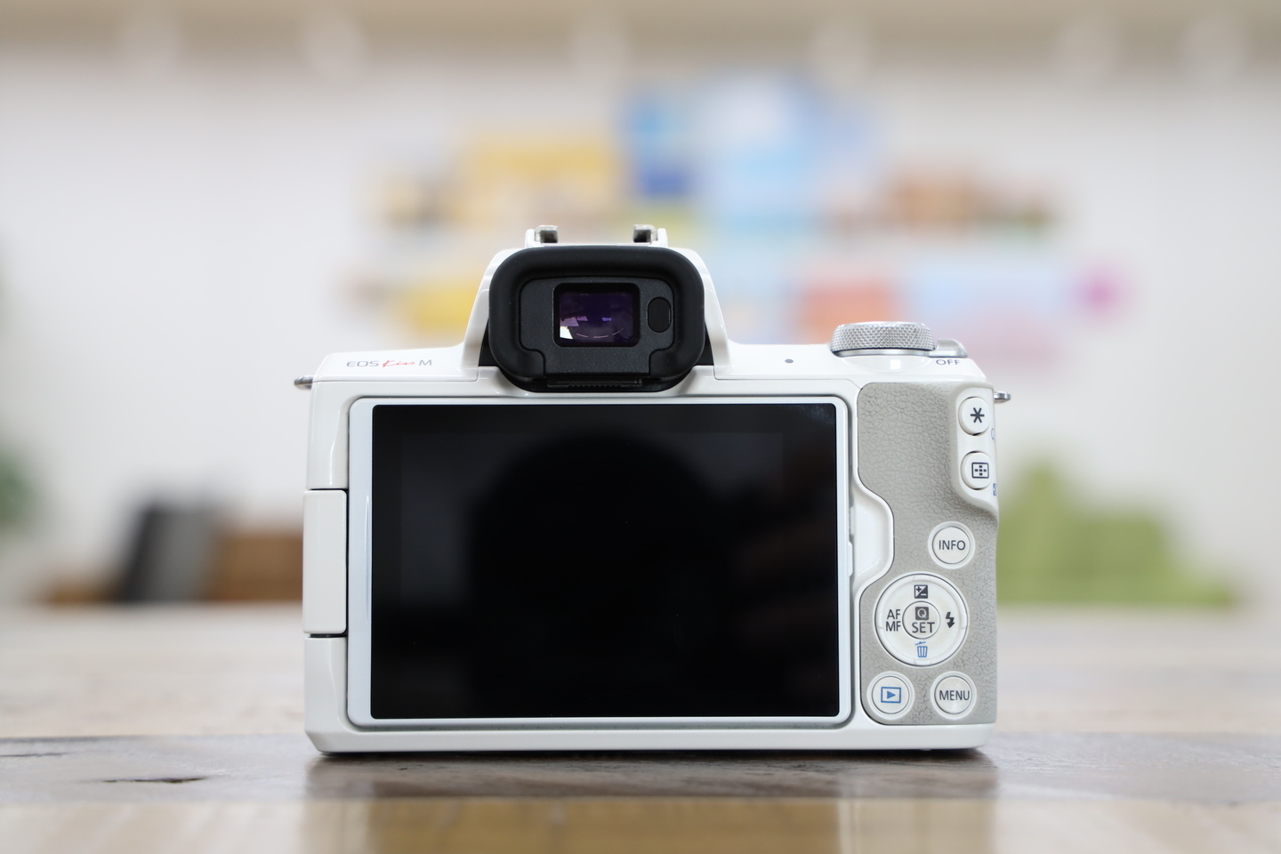 キヤノン EOS Kiss M レビュー｜初心者の方におすすめの理由とは