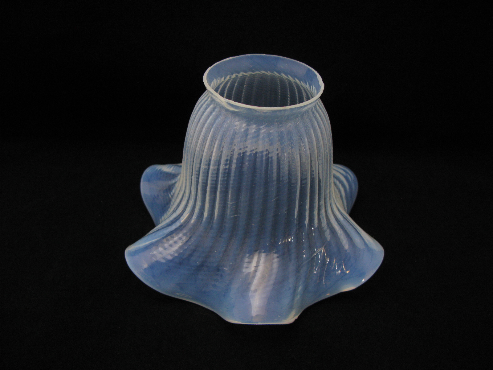 イギリス アンティーク オパールセントガラスシェード ペンダント