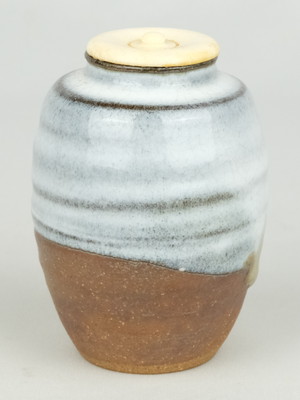 栗山園オンライン通販部 / 【出物】 萩茶入 12代田原陶兵衛