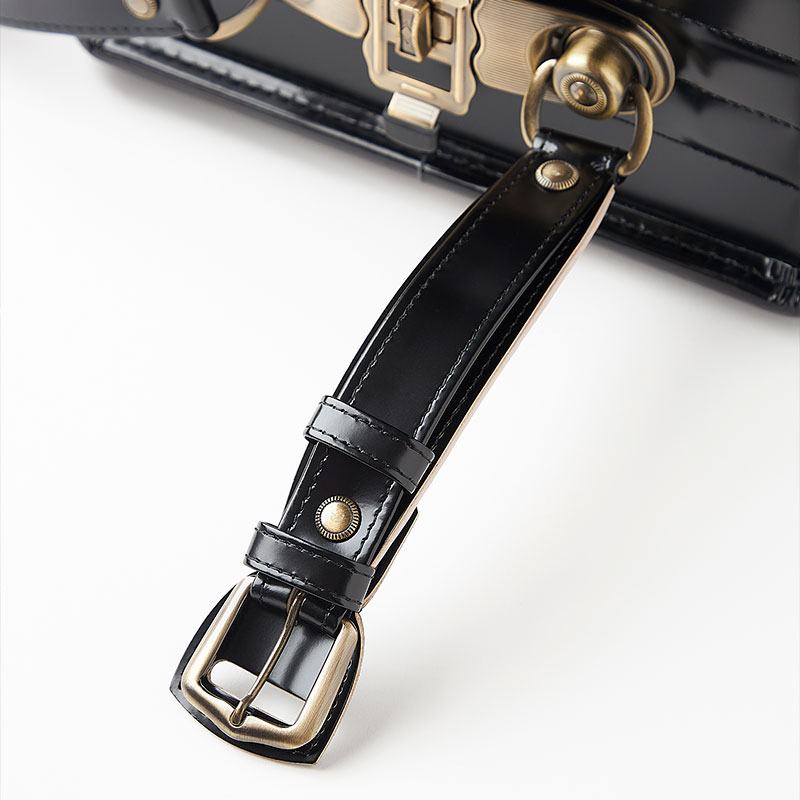 コードバン 艶あり | 黒川鞄工房「はばたく®ランドセル」