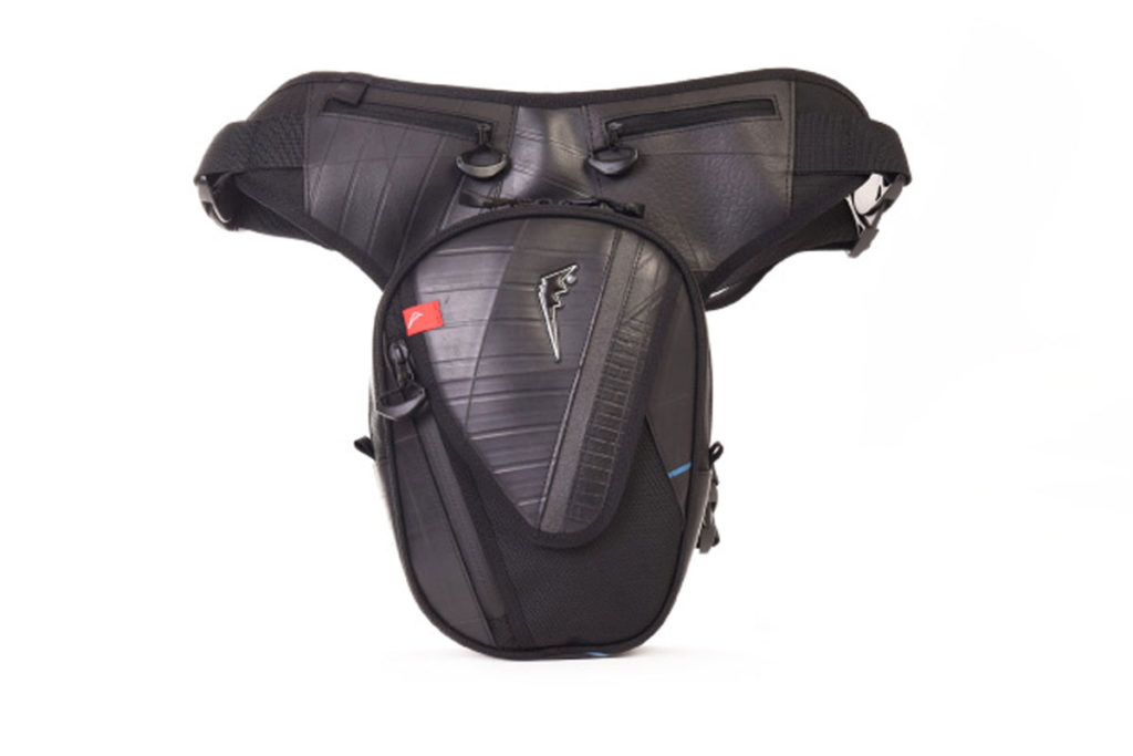 面倒だけど最高のレッグバッグ、クシタニの2ウェイレッグバッグ2を