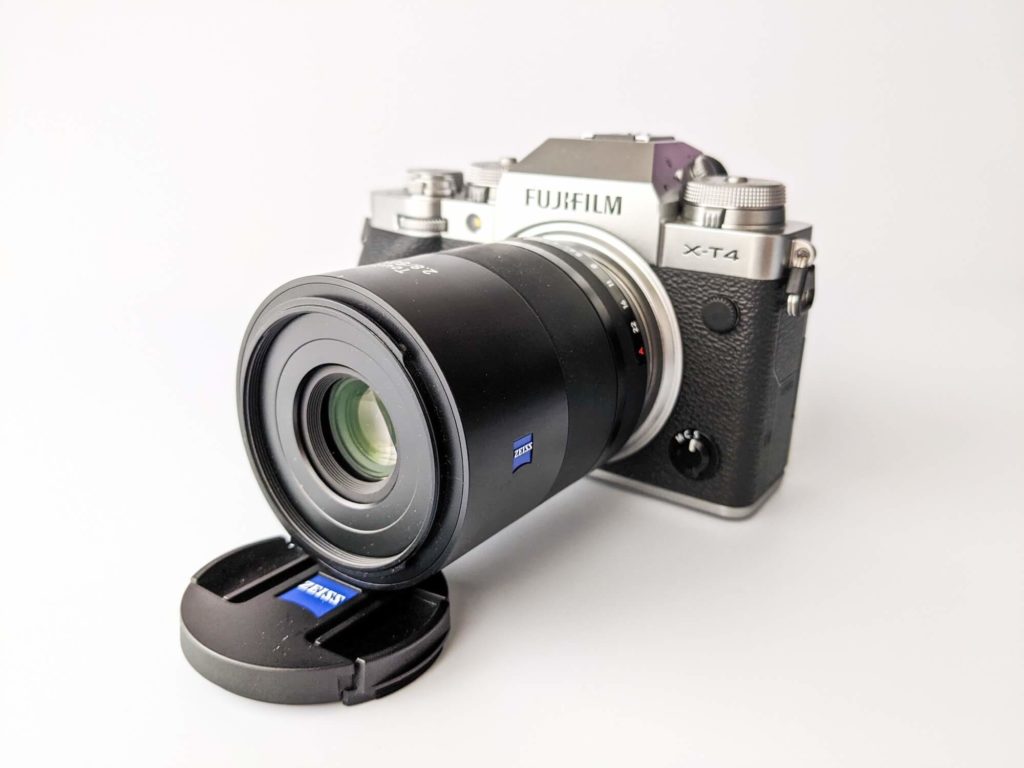 軽快に撮影できるXマウントのマクロレンズ。 Carl Zeiss「Touit 2.8