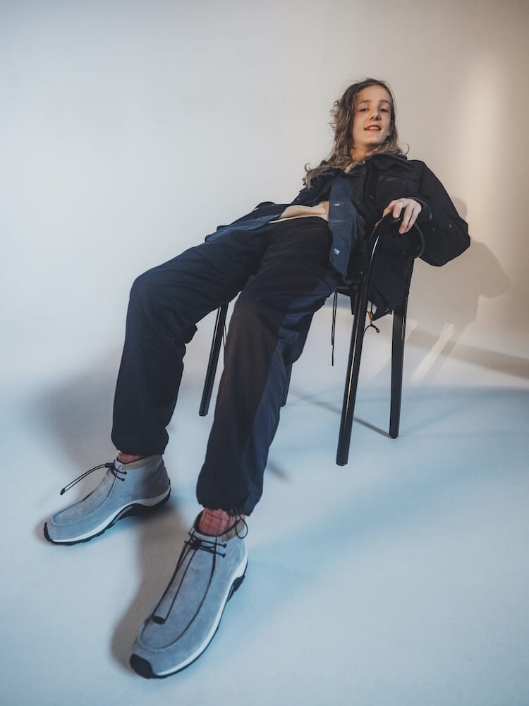 メレルが倉石一樹率いるA.FOUR Labsとコラボ。機能・デザインともに