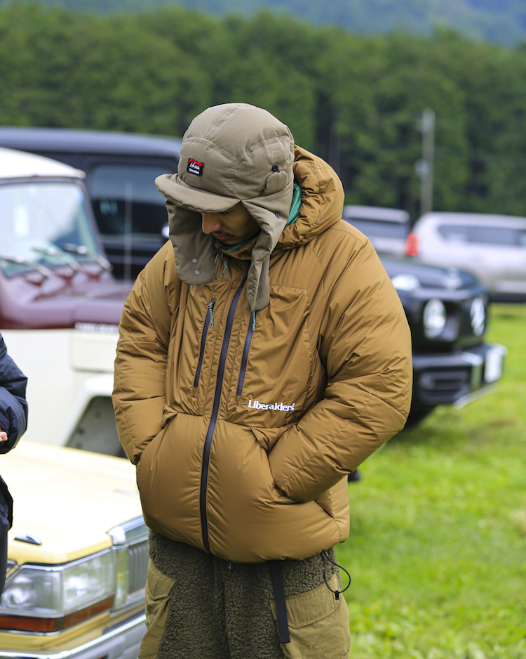 アウトドアスタイルをもっと洒脱に、快適に。リベレイダースとナンガ