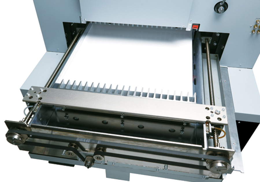 商品情報 油圧断裁機 APC-660｜製品情報｜製本機器関連製品の総合