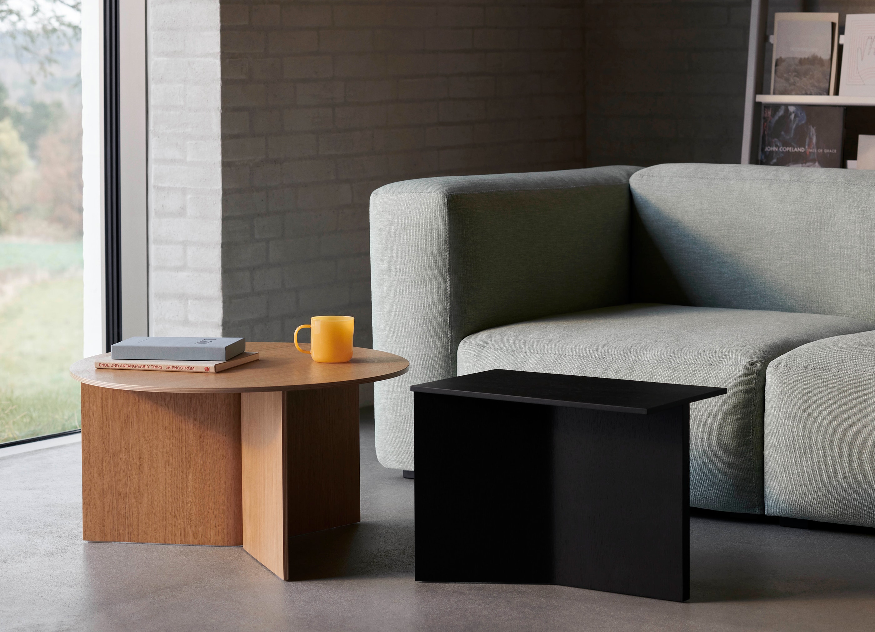 SLIT TABLE WOOD OBLONG / L49.3 x W27.5 x H35.5 - テーブル | 【公式