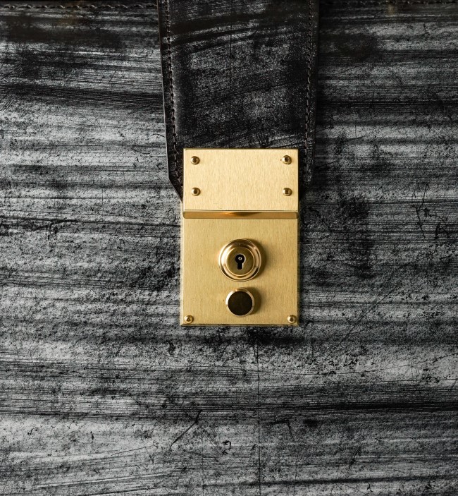 FIVE WOODS 【TRAD】ブライドルレザー トラディショナルダレス | 株式