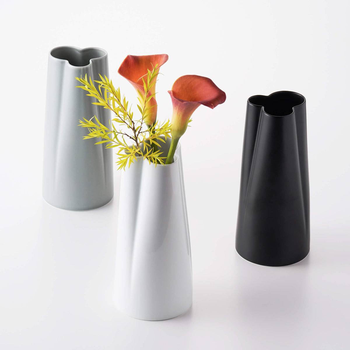 トリム 花瓶(大) | 白山陶器直営オンラインストア