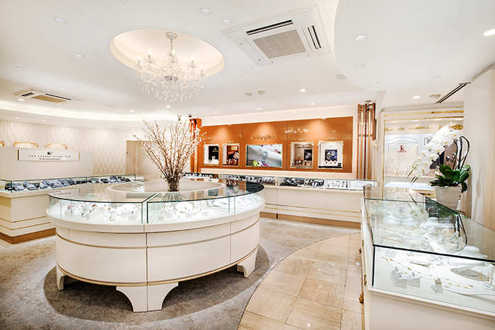 血赤珊瑚鳥のブローチ 品番838 | ㈱ハナジマ 東京都江戸川区