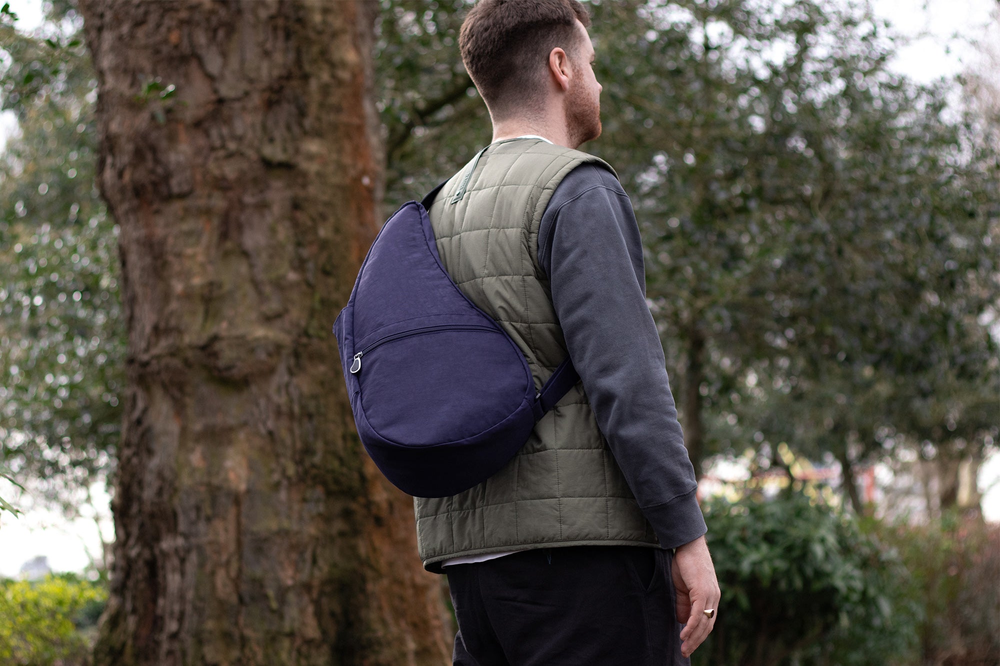 ヘルシーバックバッグ テクスチャードナイロン Mサイズ ブルーナイト