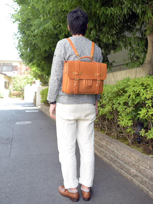 ヨーロッパのスクールバッグを思わせる本革の3wayバッグ / 革鞄のHERZ