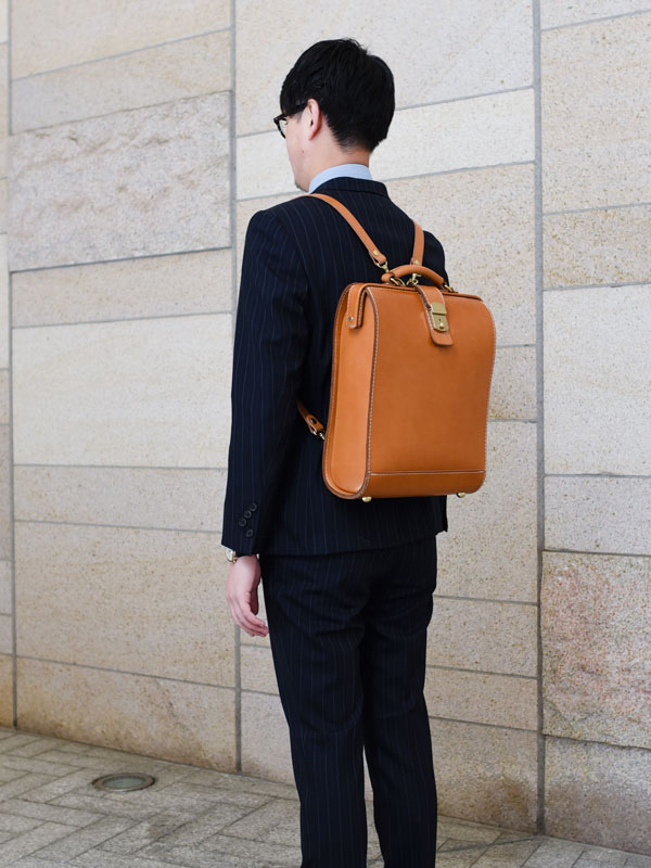 ビジネスリュックとしておすすめのダレスリュック / 革鞄のHERZ(ヘルツ