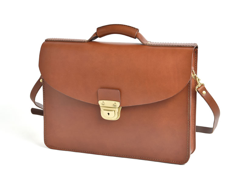 開閉しやすい錠前式でスマートな本革2wayブリーフケース / 革鞄のHERZ