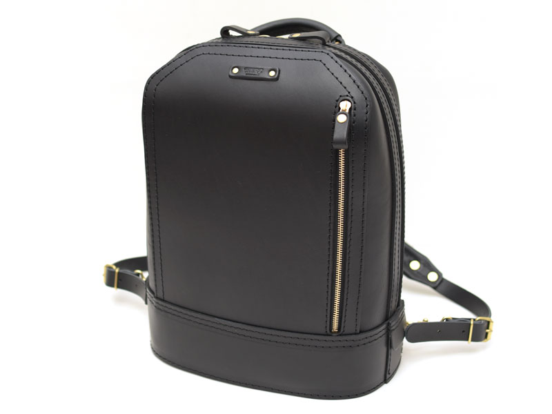 ビジネスリュックとしてもおすすめのA4ファイル対応のビートルリュック