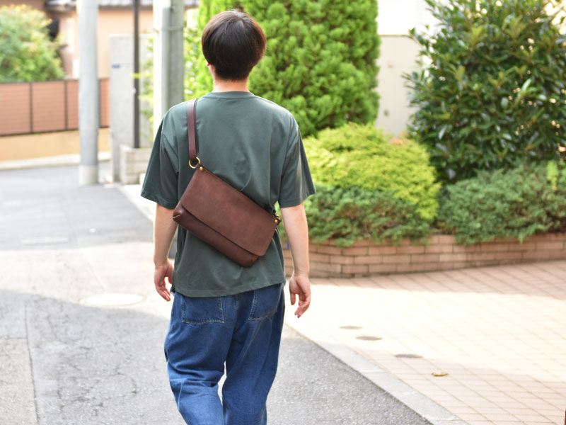 夏におすすめ！Organのボディバッグをご紹介｜革鞄・革小物のHERZ公式通販