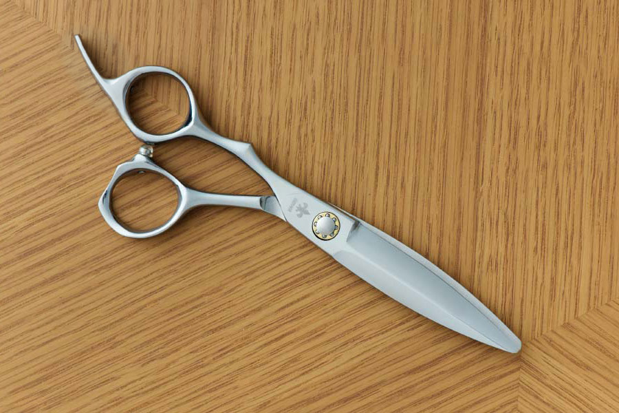 新商品 ▷ シザー ｜美容ハサミなら飛燕シザー (hien scissors)