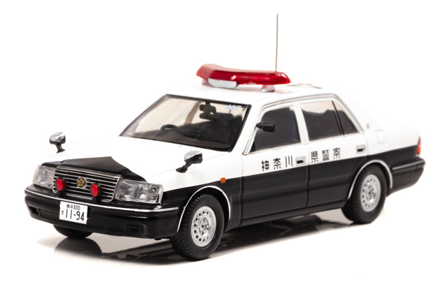 1/43 トヨタ クラウン (JZS155Z) 2000 神奈川県警察交通部交通機動隊