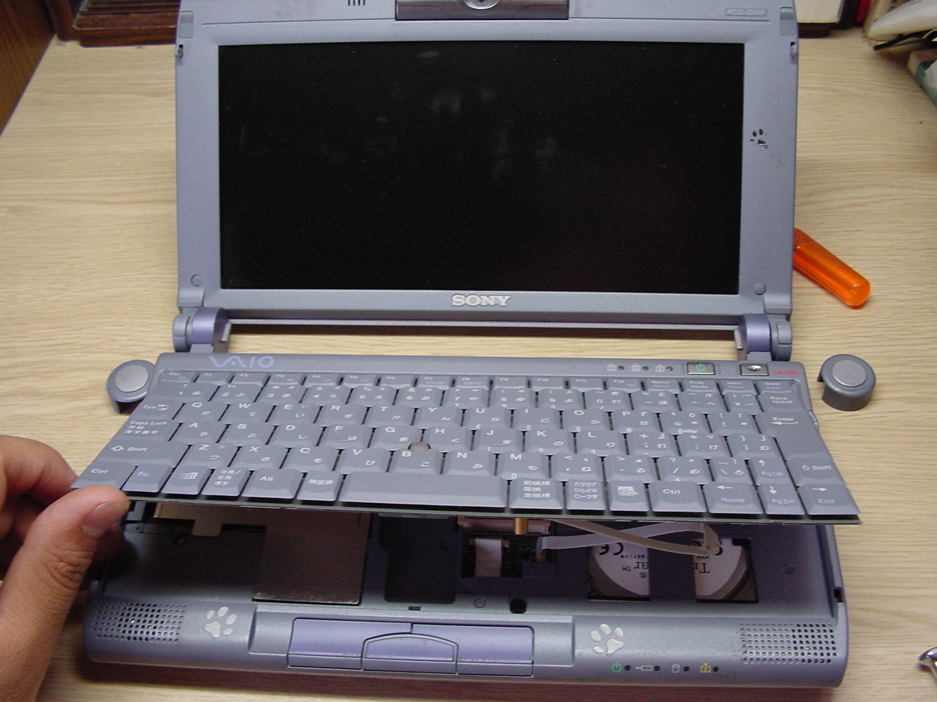 SONY VAIO PCG-C1XF分解 | にしきの理科準備室