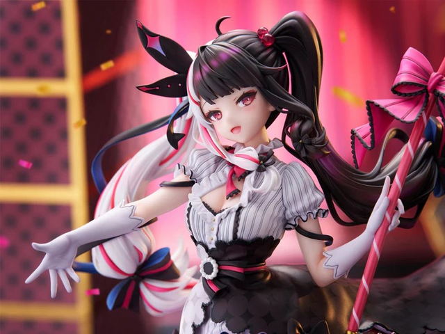 チラリと見える太ももから目が離せない…！にじさんじ「夜見れな