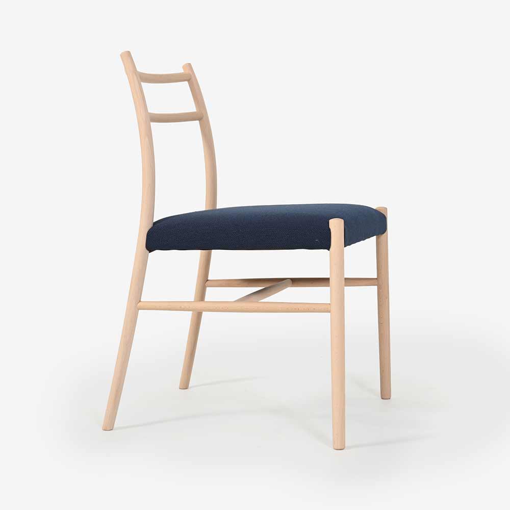 秋田木工 ダイニングチェア「ルフト」ブナ材白木塗装 張地 布#スチール