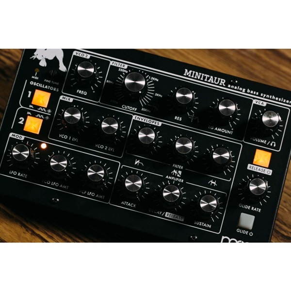moog モーグ MINITAUR ミニタウ アナログ ベース シンセサイザー