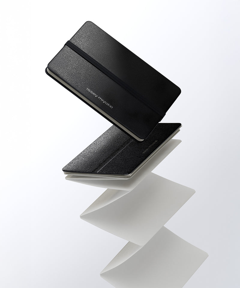 ISSEY MIYAKE 三宅一生』増補改訂版（TASCHEN） – isseymiyake.com