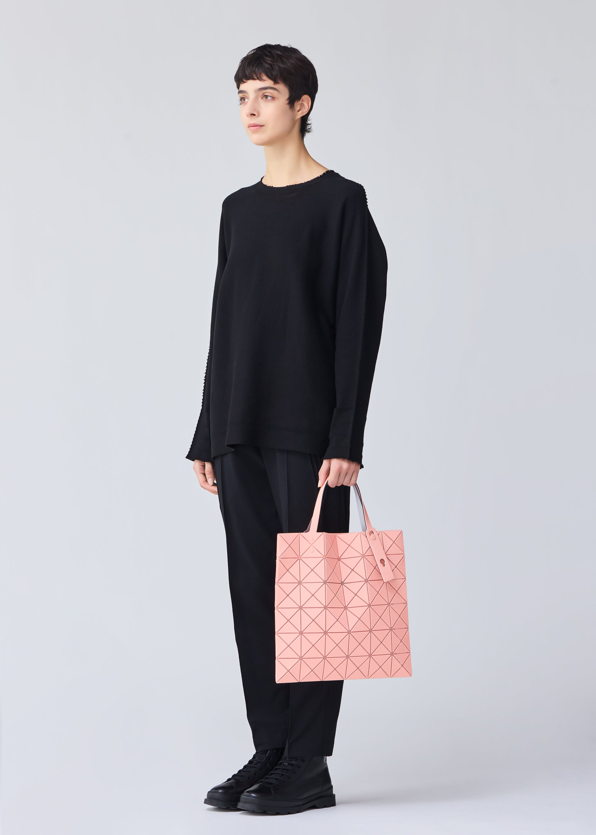 LUCENT W COLOR – isseymiyake.com